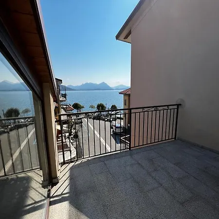 Residenza A Schiera Vista Ferienhaus Feriolo
