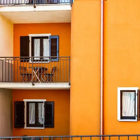 Residenza A Schiera Vista Ferienhaus Feriolo