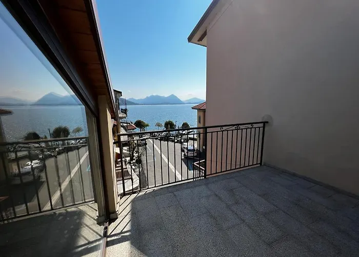Residenza A Schiera Vista Feriehus Feriolo